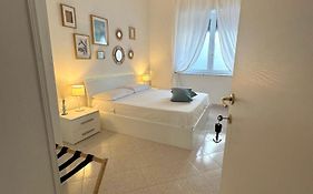 A Due Passi dal Mare B&B
